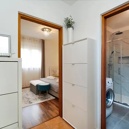 Monika Apartamento Pula