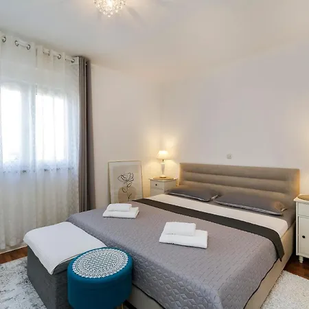 Monika Apartment